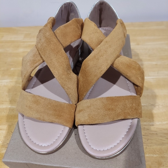 Vintage Havana Open Toe Sandal - Picture 7 of 11